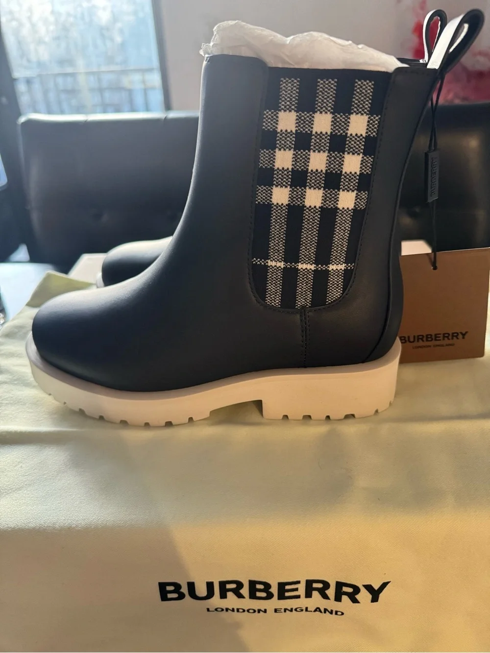 Brand new never worn Burberry Kids' Dearington Check Chelsea Boot